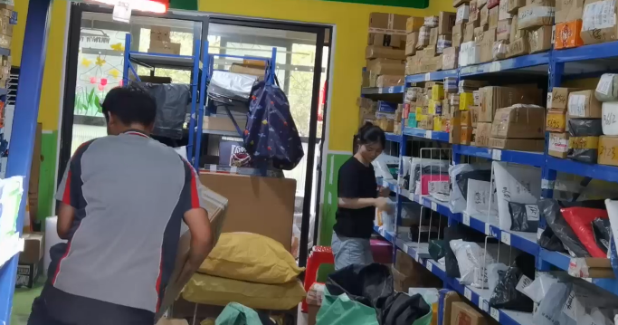 为什么快递不再送货上门？永久免费的快递驿站靠什么赚钱？